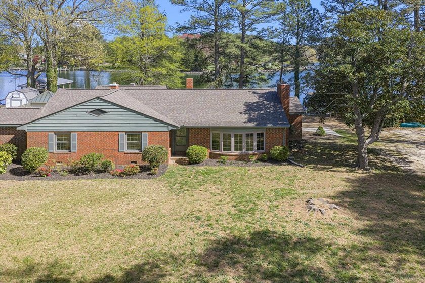 Exceptional waterfront opportunity in the heart of Reedville - Beach Home for sale in Reedville, Virginia on Beachhouse.com