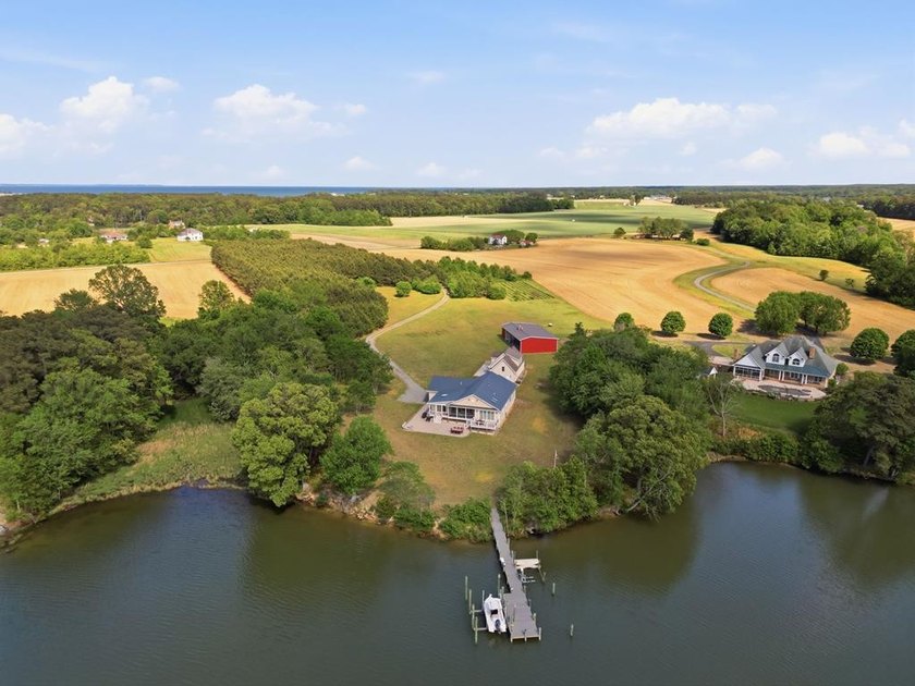 Waterfront retreat on 10.35 private acres along with direct - Beach Home for sale in Lottsburg, Virginia on Beachhouse.com