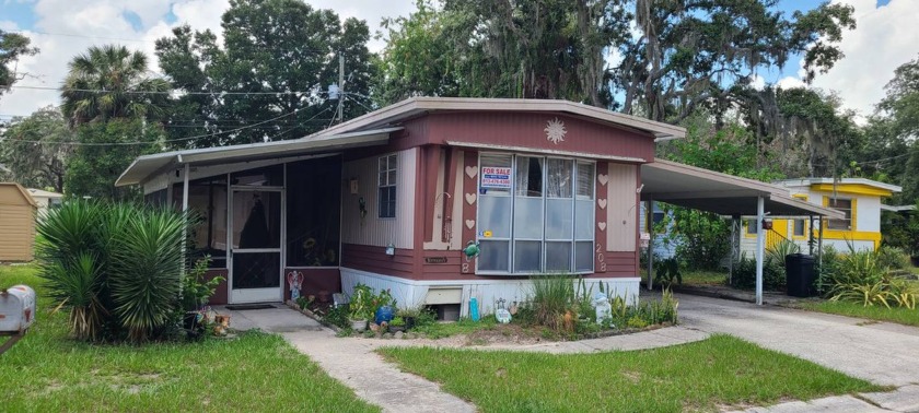 55+/77/896SQ/2BD1BA/HUGE FRONT KITCHEN/LOCATED IN CUL-DE-SAC - Beach Home for sale in Riverview, Florida on Beachhouse.com