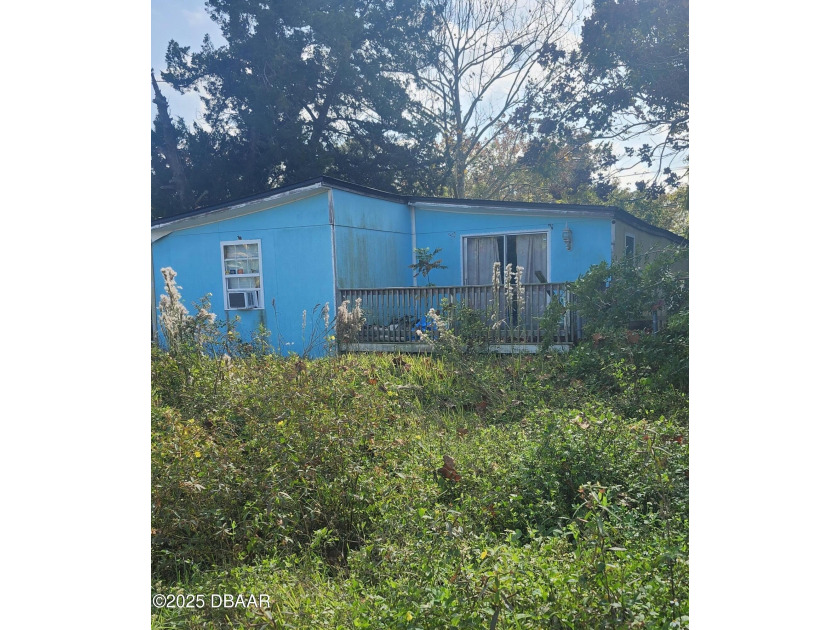 1980 mobile home - 3 bedrooms, 2 bathrooms, and 1,040 sq ft of - Beach Home for sale in Ormond Beach, Florida on Beachhouse.com