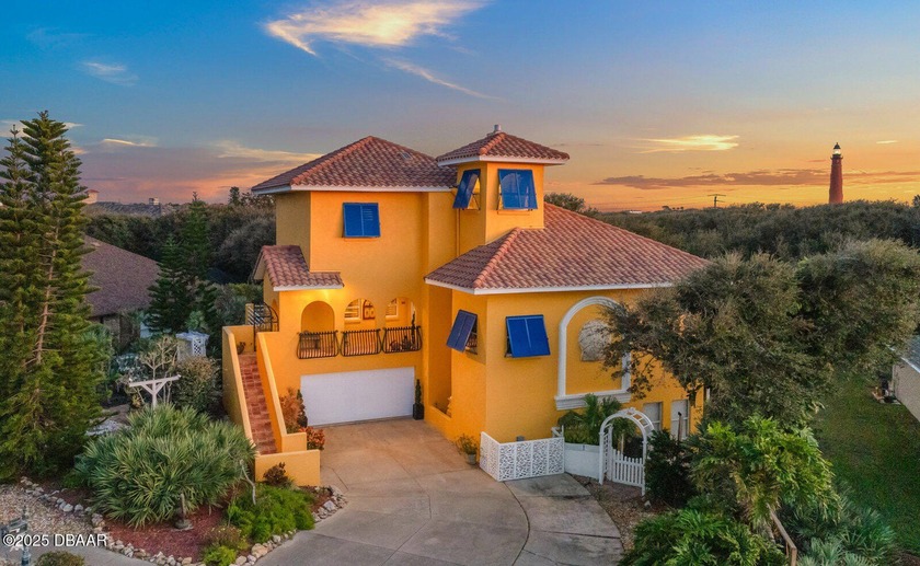 Welcome to your slice of coastal paradise! Nestled just a block - Beach Home for sale in Ponce Inlet, Florida on Beachhouse.com