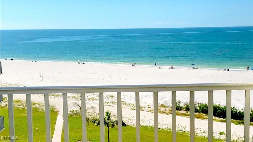 BEACH FRONT CONDO , AWESOME GULF VIEWS . This 1/1 RENTS WEEKLY - Beach Condo for sale in Fort Myers Beach, Florida on Beachhouse.com