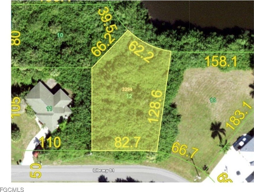 Over-sized (12,000+ sq ft, over 1/4 of an acre) irregular parcel - Beach Lot for sale in Port Charlotte, Florida on Beachhouse.com