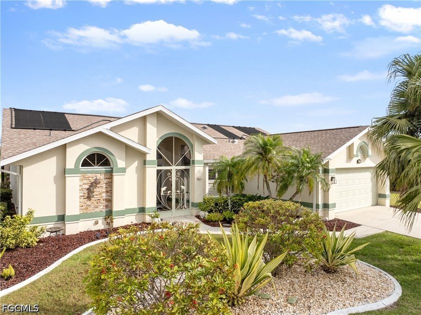 Luxurious, bright, spacious, inviting, charming, elegant and - Beach Home for sale in Cape Coral, Florida on Beachhouse.com