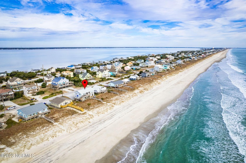 This magnificent oceanfront half of a duplex presents a rare - Beach Townhome/Townhouse for sale in Emerald Isle, North Carolina on Beachhouse.com