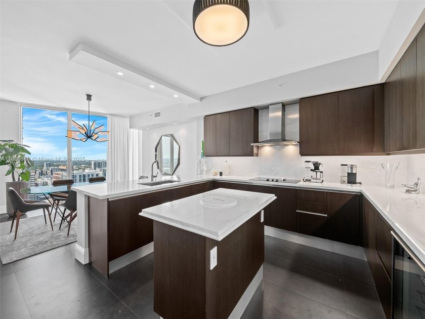 Spectacular 5th Ave Tower Suite on the 36th floor in Las Olas - Beach Condo for sale in Fort Lauderdale, Florida on Beachhouse.com