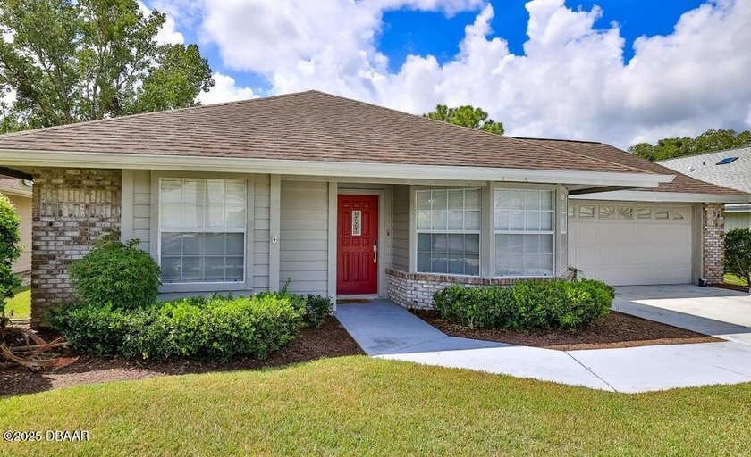 Wonderful single family home in the Spruce Creek Fly In - Beach Home for sale in Port Orange, Florida on Beachhouse.com