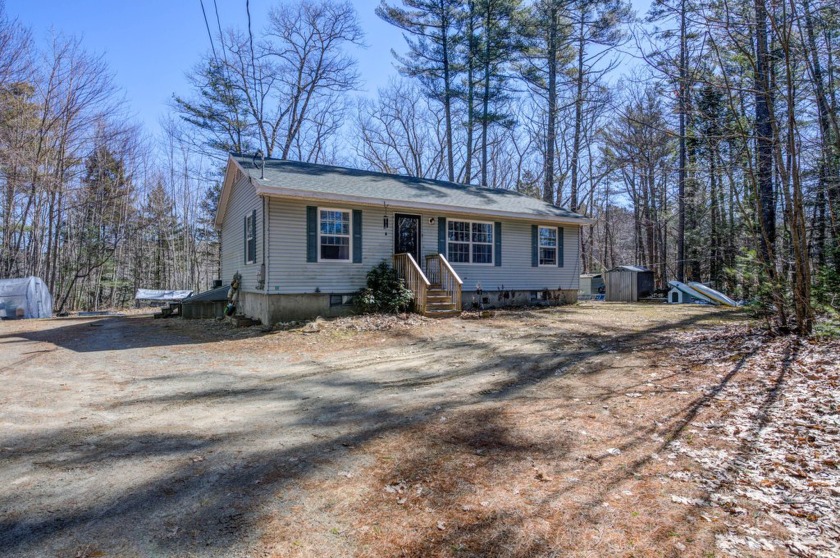 Charming 3-Bedroom Ranch in Central Bristol Location. Perfectly - Beach Home for sale in Bristol, Maine on Beachhouse.com