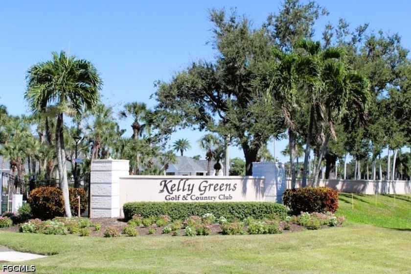Your golfing haven awaits! Step inside to a well maintained - Beach Condo for sale in Fort Myers, Florida on Beachhouse.com
