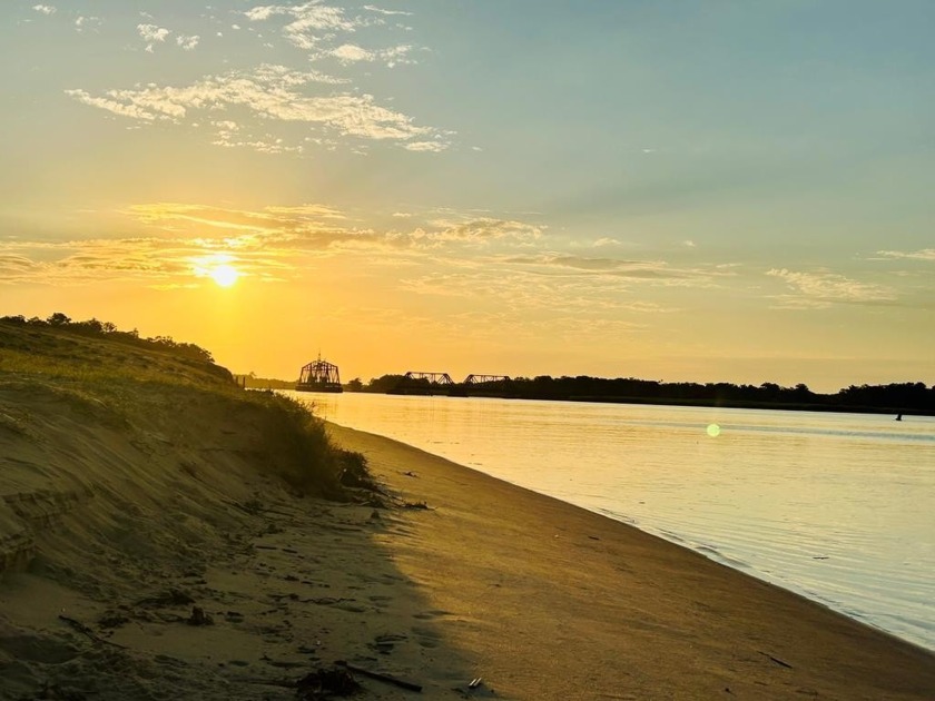 Make your living on the beautiful Apalachicola River dreams a - Beach Lot for sale in Apalachicola, Florida on Beachhouse.com