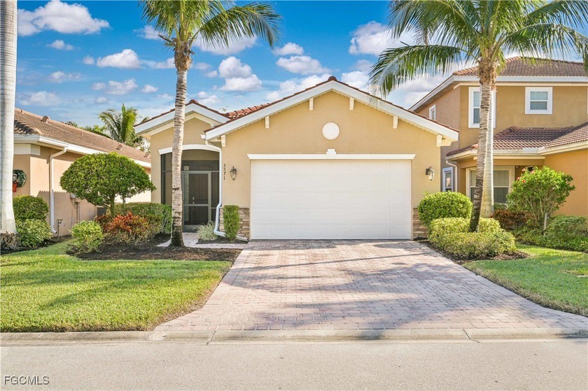 Live the Florida lifestyle in this beautifully maintained and - Beach Home for sale in Fort Myers, Florida on Beachhouse.com