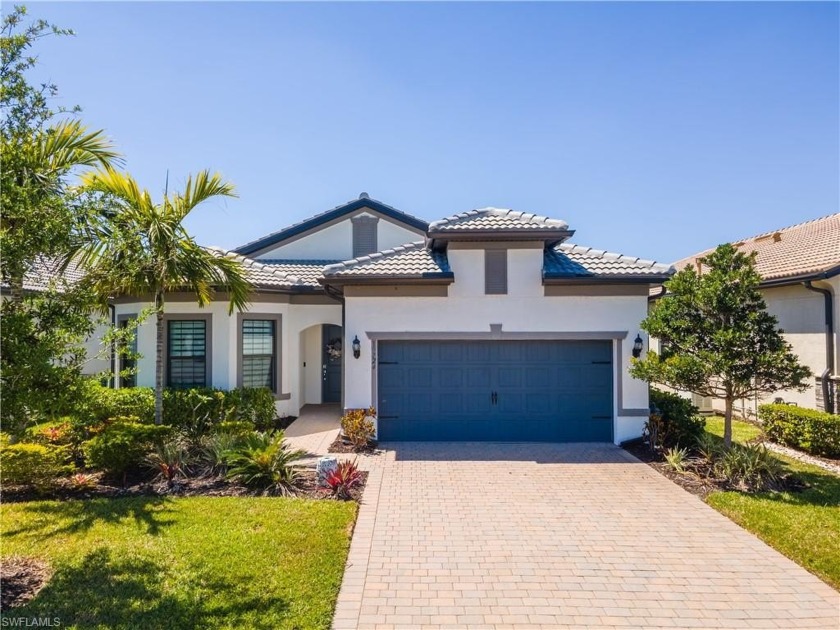 Welcome to 19724 Aqua View, a beautifully appointed 2-bedroom + - Beach Home for sale in Fort Myers, Florida on Beachhouse.com