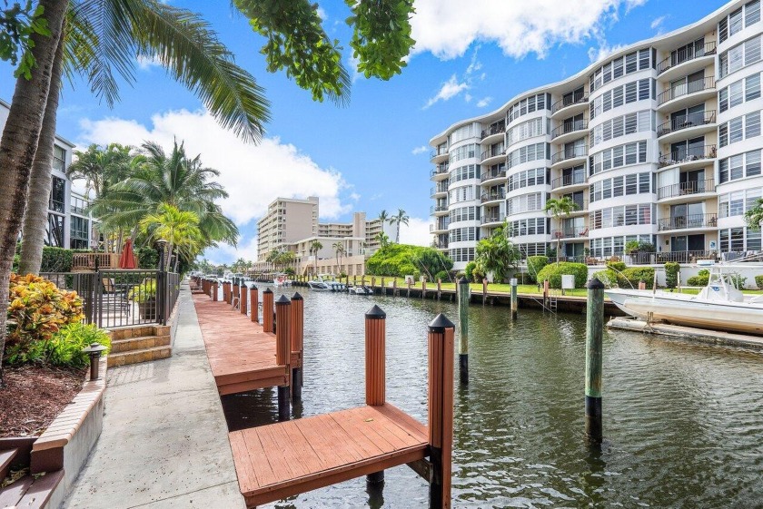 Direct waterfront, beautifully upgraded townhome with deeded - Beach Townhome/Townhouse for sale in Fort Lauderdale, Florida on Beachhouse.com