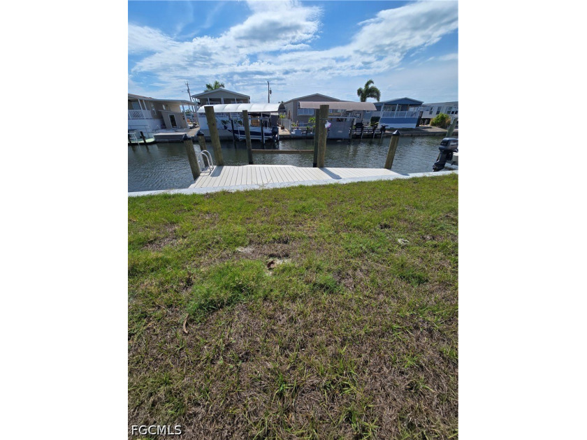 Experience the dream of living on a sub-tropical island with - Beach Lot for sale in St. James City, Florida on Beachhouse.com