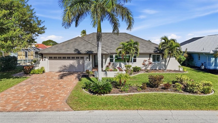 One or more photo(s) has been virtually staged. Indulge in the - Beach Home for sale in Punta Gorda, Florida on Beachhouse.com