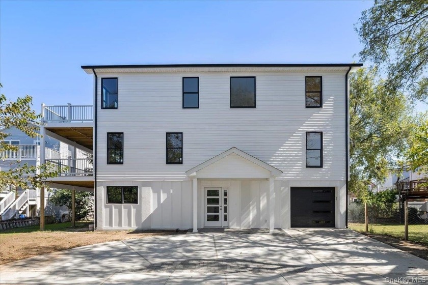 Brand New Construction FEMA Compliant Home With 4 Bedrooms 2 1/2 - Beach Home for sale in Island Park, New York on Beachhouse.com