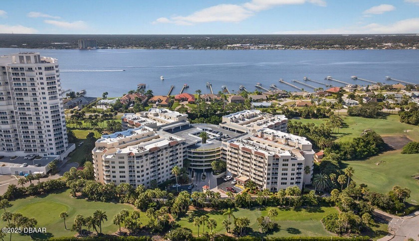 ENJOY COASTAL LIVING AT ITS BEST AT OCEANS CLOVERLEAF CONDO, A - Beach Condo for sale in Daytona Beach, Florida on Beachhouse.com