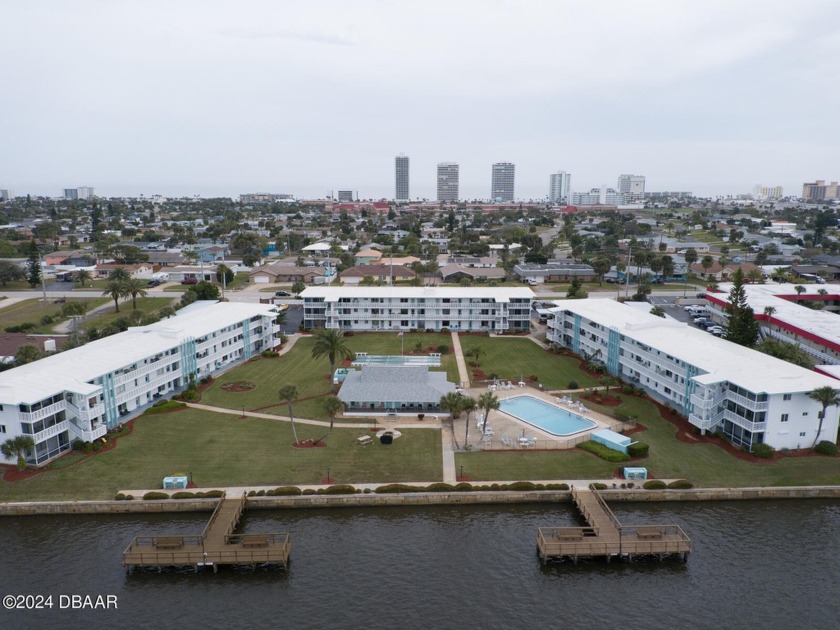 Welcome Home! 3009 N Halifax Avenue #5 in Daytona Beach, FL - Beach Condo for sale in Daytona Beach, Florida on Beachhouse.com