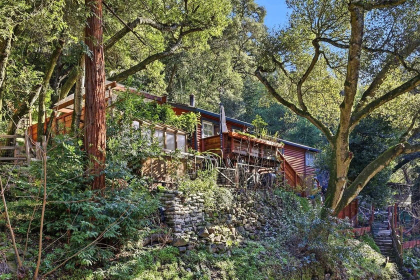 Welcome to your secret garden! Beautiful creek front location - Beach Home for sale in Sunol, California on Beachhouse.com