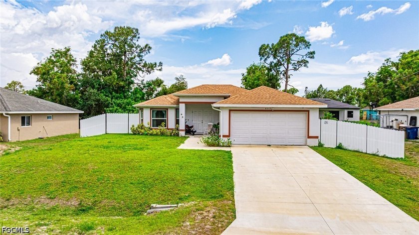 Your search is over! This beautiful like-new 2023 home featuring - Beach Home for sale in Lehigh Acres, Florida on Beachhouse.com