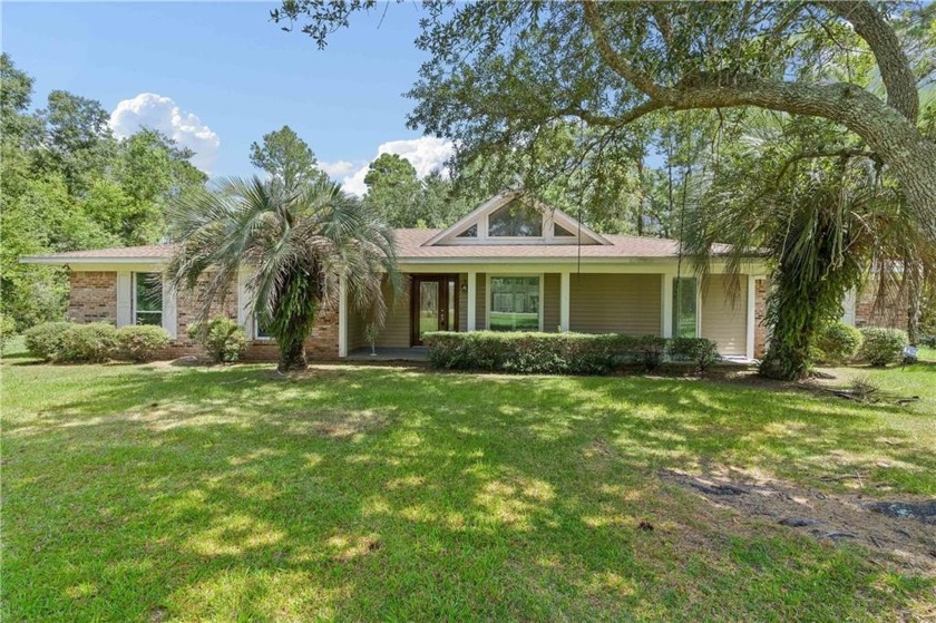 Welcome to this beautifully remodeled 4-bedroom, 2-bathroom - Beach Home for sale in Coden, Alabama on Beachhouse.com