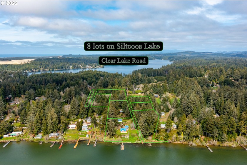 Golden opportunity on beautiful Siltcoos Lake in Florence! - Beach Home for sale in Florence, Oregon on Beachhouse.com