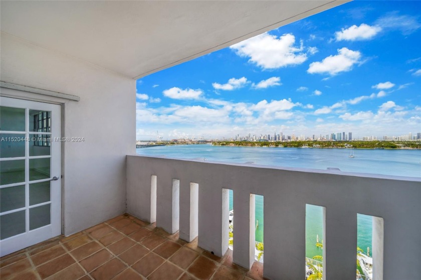 Stunning Penthouse with DIRECT view of the bay, star island, the - Beach Condo for sale in Miami Beach, Florida on Beachhouse.com