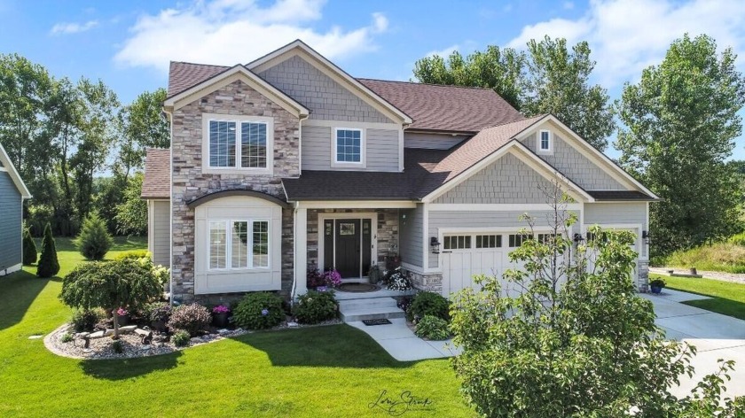 Discover your dream home in this exquisite 4 bedroom, 3 1/2 bath - Beach Home for sale in Chesterton, Indiana on Beachhouse.com