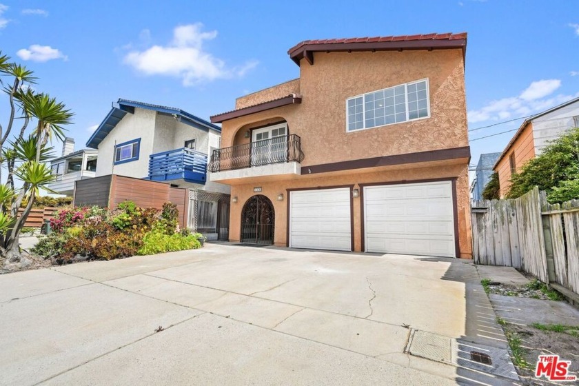 This beautifully appointed Spanish-style home, located just a - Beach Home for sale in Oxnard, California on Beachhouse.com