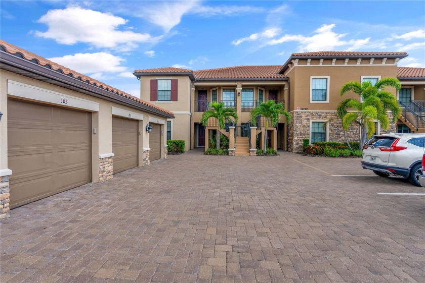 Welcome to your resort living condo! Golf Deed Property - Beach Condo for sale in Bradenton, Florida on Beachhouse.com