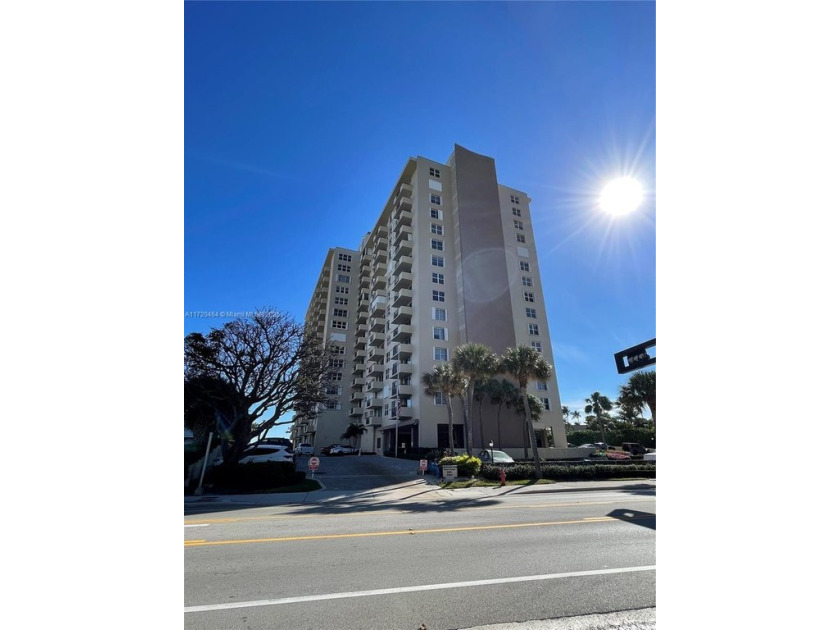 Welcome to Paradise! This 2 Bed/2 Bath unit is situated in the - Beach Condo for sale in Lauderdale By The Sea, Florida on Beachhouse.com