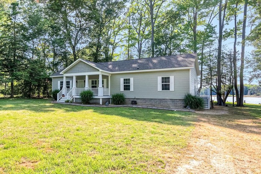 98 Presley Drive, Heathsville, VA - Enjoy waterfront living on - Beach Home for sale in Heathsville, Virginia on Beachhouse.com