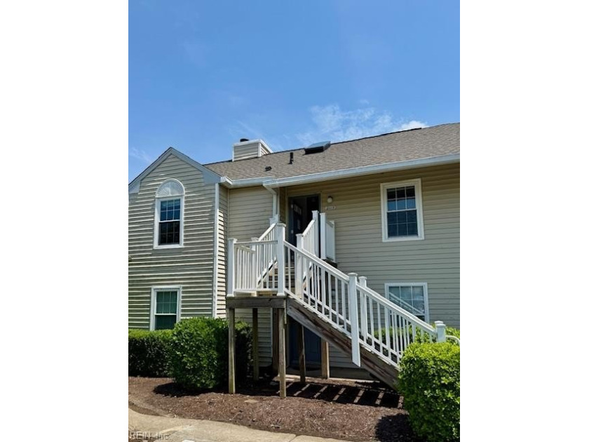 Stop and Look at this great investment opportunity! 2 bedroom 2 - Beach Condo for sale in Virginia Beach, Virginia on Beachhouse.com