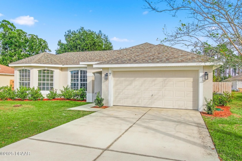 Welcome to this fully renovated 3 bedroom, 2 bathroom pool home - Beach Home for sale in Palm Coast, Florida on Beachhouse.com
