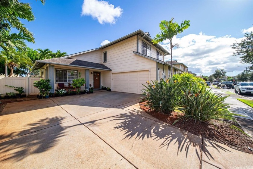 This 3-bedroom, 2.5-bath home in Ewa Beach offers comfort and - Beach Home for sale in Ewa Beach, Hawaii on Beachhouse.com