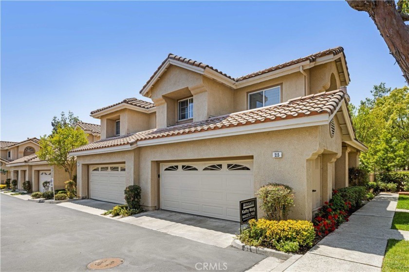 This beautifully upgraded 1,743 sq ft turnkey townhouse sits on - Beach Townhome/Townhouse for sale in Rancho Santa Margarita, California on Beachhouse.com