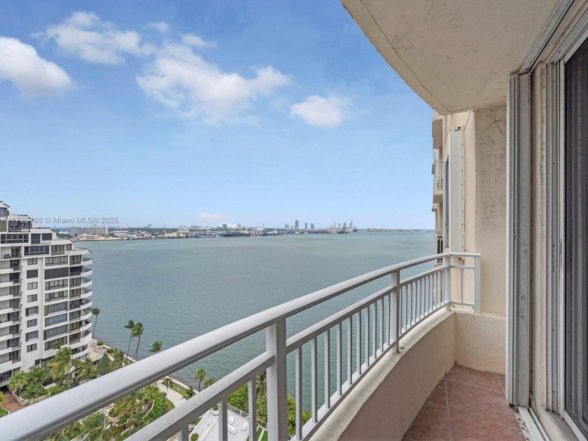 Beautiful Bay and Island views from this one bdrm, one bthrm - Beach Condo for sale in Miami, Florida on Beachhouse.com