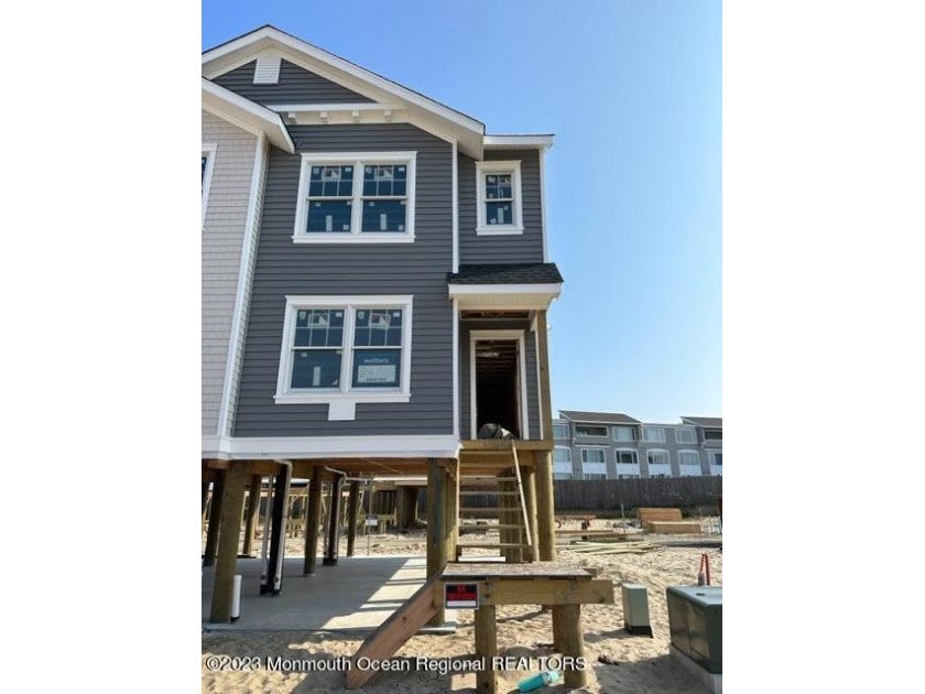 Featured Listing....Desirable South Mantoloking ocean side - Beach Condo for sale in Mantoloking, New Jersey on Beachhouse.com