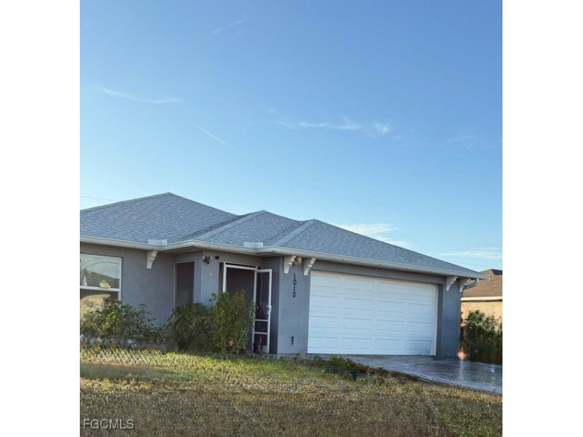 Lovely Cape Coral Home with Backyard Gazebo, Two-Car Garage, and - Beach Home for sale in Cape Coral, Florida on Beachhouse.com