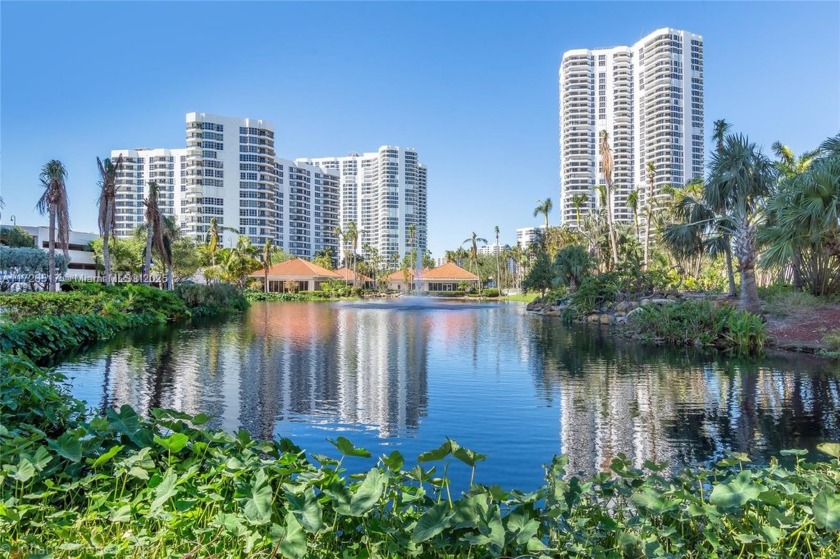 MAGNIFICENT 2 BEDROOM 2 BATH IN MYSTIC POINTE AT AVENTURA! Watch - Beach Condo for sale in Aventura, Florida on Beachhouse.com