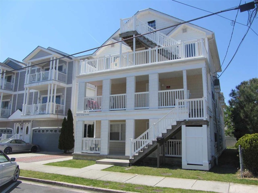 Incredible opportunity to own your own place at the shore!! This - Beach Condo for sale in Wildwood, New Jersey on Beachhouse.com