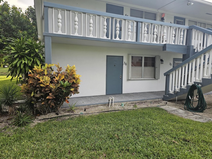 This lovely 2 Bedroom 1.5 Bath ground floor corner unit has been - Beach Condo for sale in Deerfield Beach, Florida on Beachhouse.com