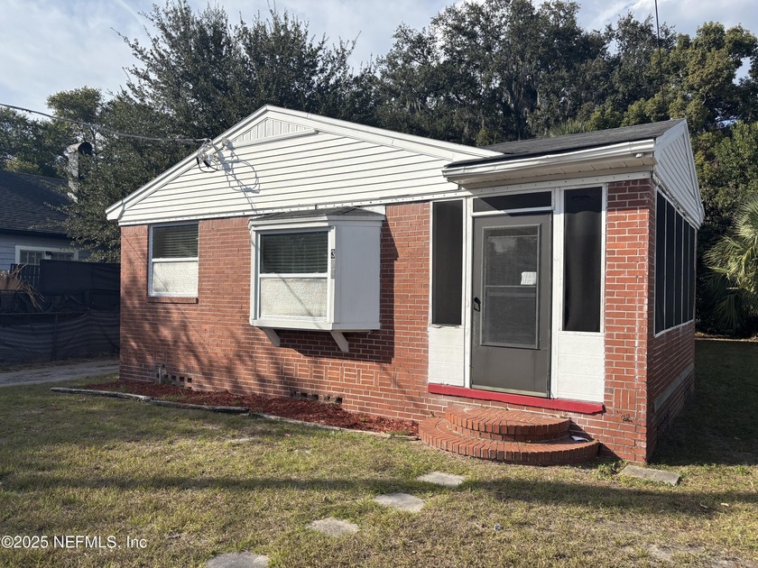 Charming Brick Home with Detached Garage - Move-In Ready! 3 - Beach Home for sale in Jacksonville, Florida on Beachhouse.com