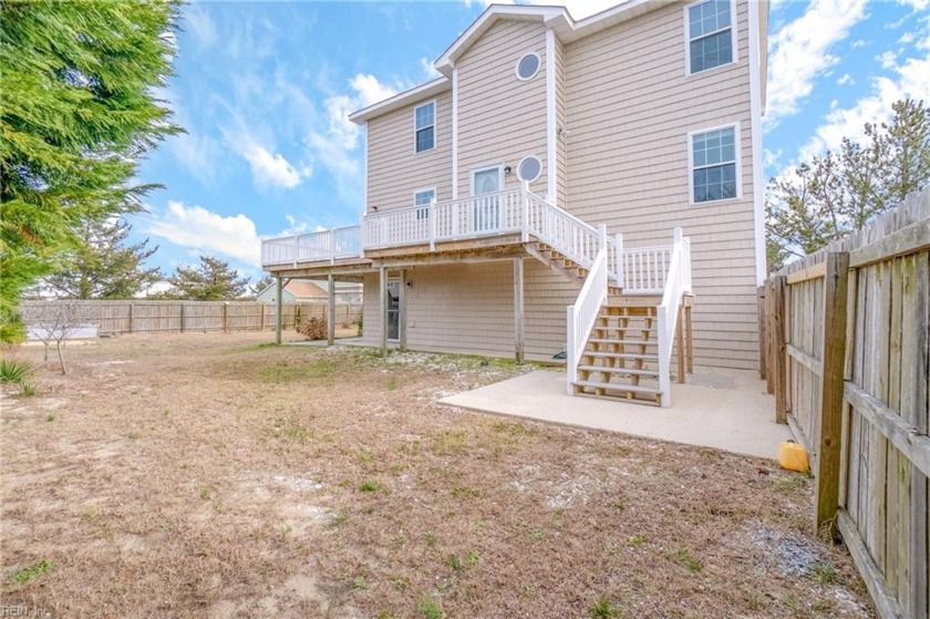 Come and see this recently renovated home only steps from the - Beach Home for sale in Virginia Beach, Virginia on Beachhouse.com