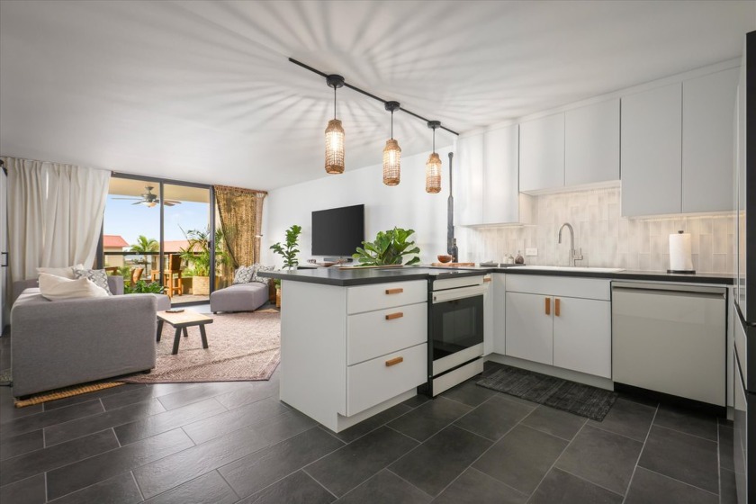 Newly remodeled luxury-designed condo in the heart of Kailua - Beach Home for sale in Kailua Kona, Hawaii on Beachhouse.com