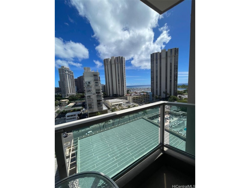 LEGAL SHORT TERM RENTAL - Ala Moana Hotel #1224 with partial - Beach Condo for sale in Honolulu, Hawaii on Beachhouse.com