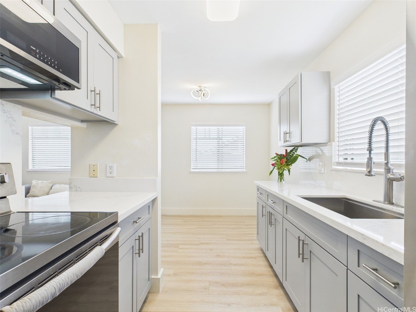 Don't miss the LOWEST PRICED single family home in Royal Kunia - Beach Home for sale in Waipahu, Hawaii on Beachhouse.com