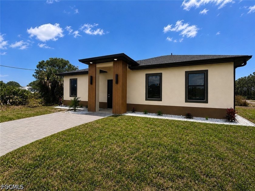 Excellent opportunity to own a versatile property designed for - Beach Home for sale in Lehigh Acres, Florida on Beachhouse.com