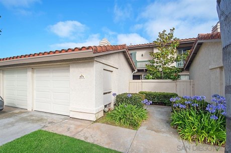 Welcome to your coastal paradise in Las Playas, Carlsbad! - Beach Townhome/Townhouse for sale in Carlsbad, California on Beachhouse.com