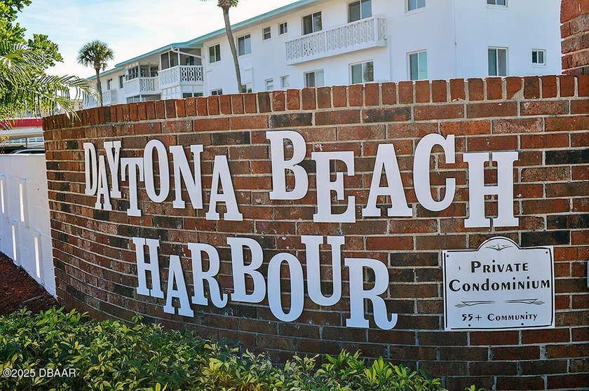 Welcome to the Arlington House in The 55+ Community of Daytona - Beach Condo for sale in Daytona Beach, Florida on Beachhouse.com